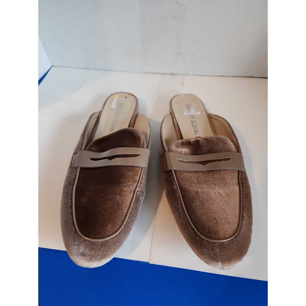 Hot Kiss Womens Size 9 Browm Slip On Flat Mule Loafers